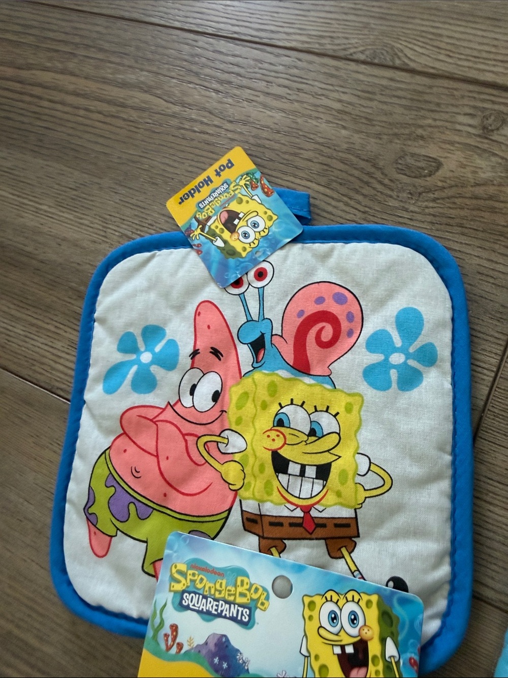 SpongeBob Squarepants Yellow & Blue Kitchen Accessory Set - Picture 7 of 7